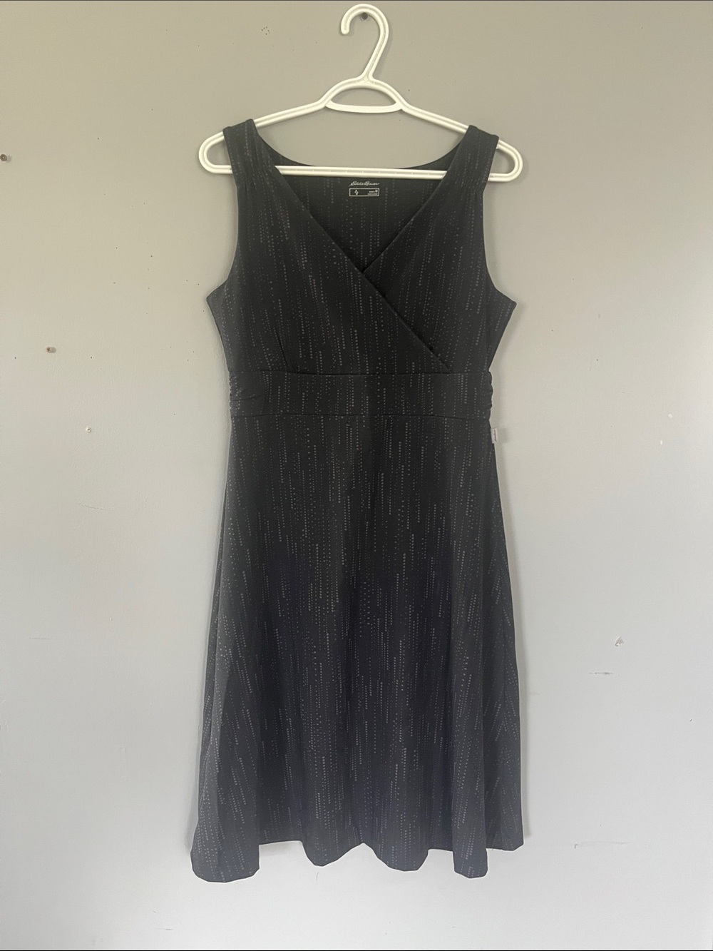 Eddie Bauer Gray Sleeveless Midi Dress with Light Gray Pinstripe Accents Medium